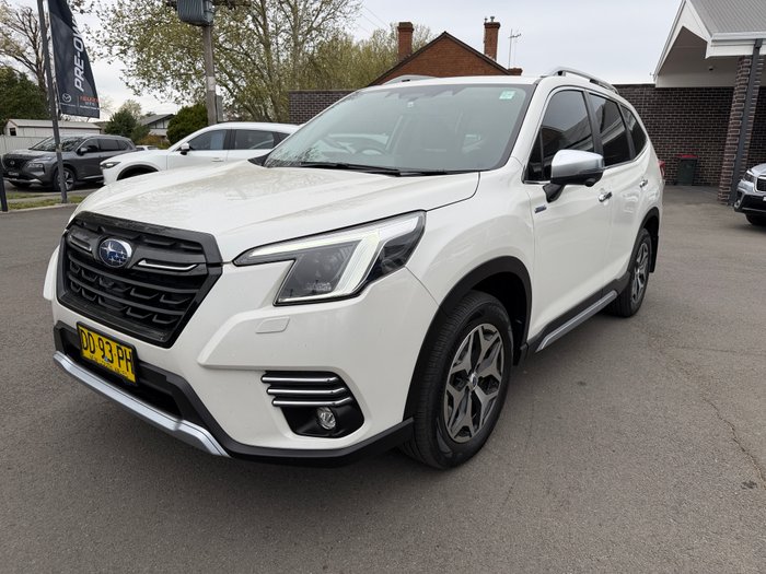 2022 SUBARU FORESTER