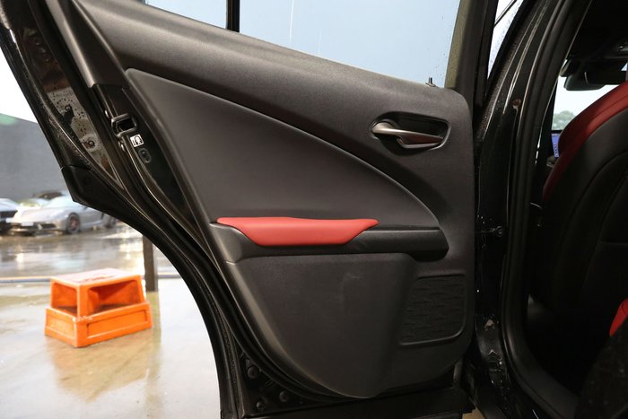 2025 Lexus UX300h F Sport 2WD