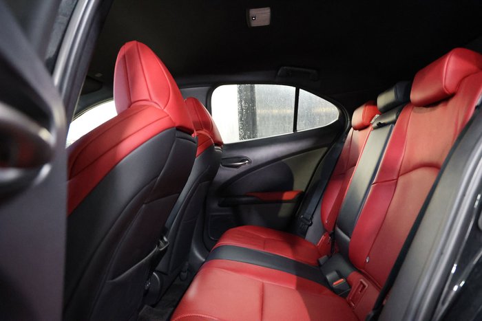 2025 Lexus UX300h F Sport 2WD