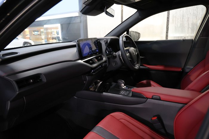 2025 Lexus UX300h F Sport 2WD