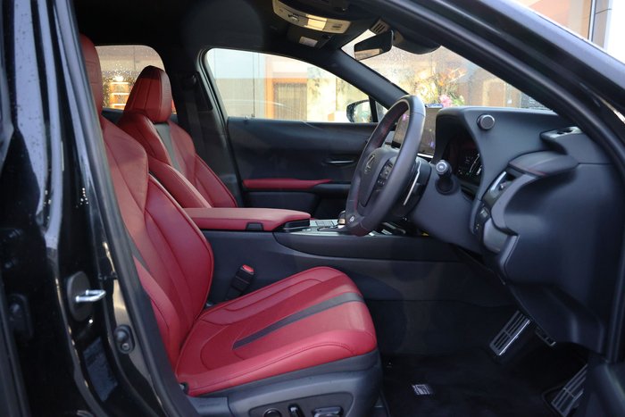 2025 Lexus UX300h F Sport 2WD