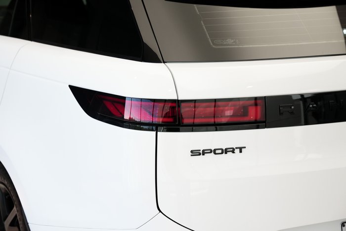 2025 Land Rover Range Rover Sport D250 Dynamic SE