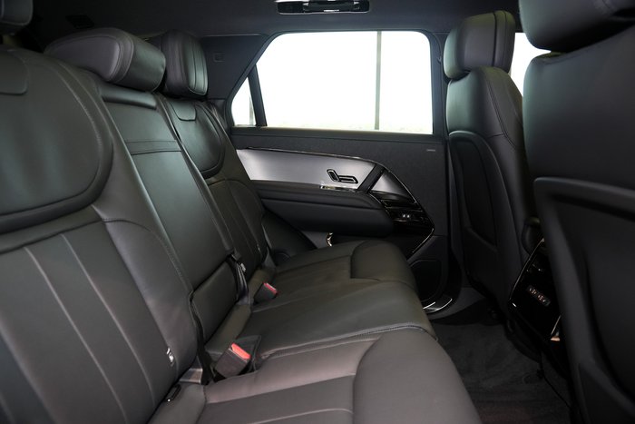 2025 Land Rover Range Rover Sport D250 Dynamic SE