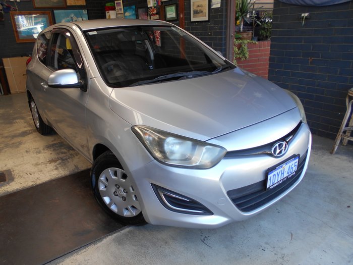 2012 HYUNDAI I 20