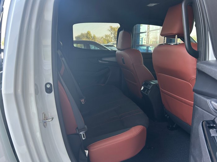 2025 Mazda BT-50 SP