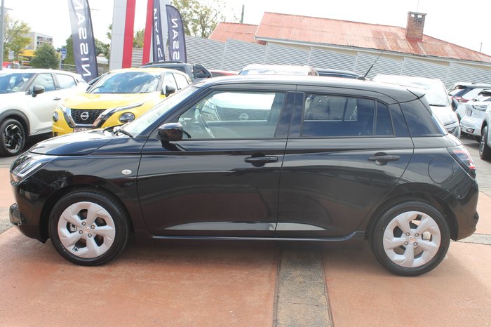 2024 Suzuki Swift Hybrid Plus