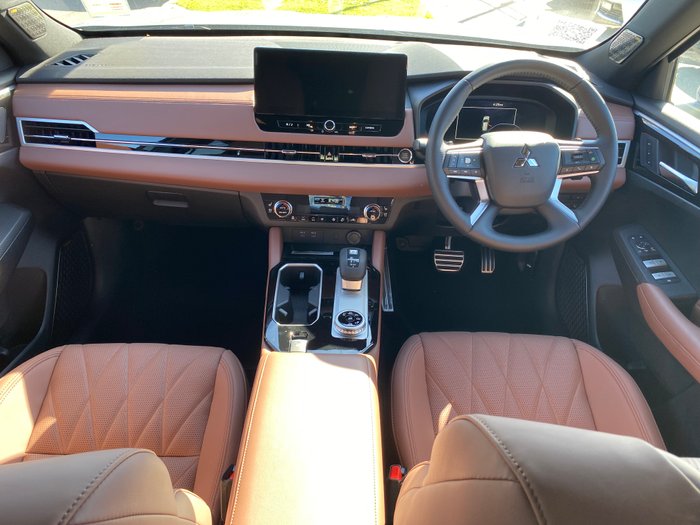 2025 MITSUBISHI Outlander EXCEED TOURER