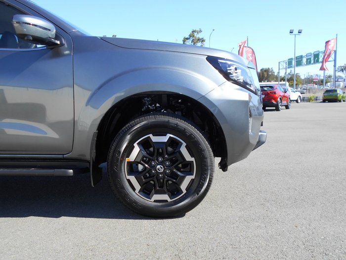 2025 NISSAN NAVARA ST-X