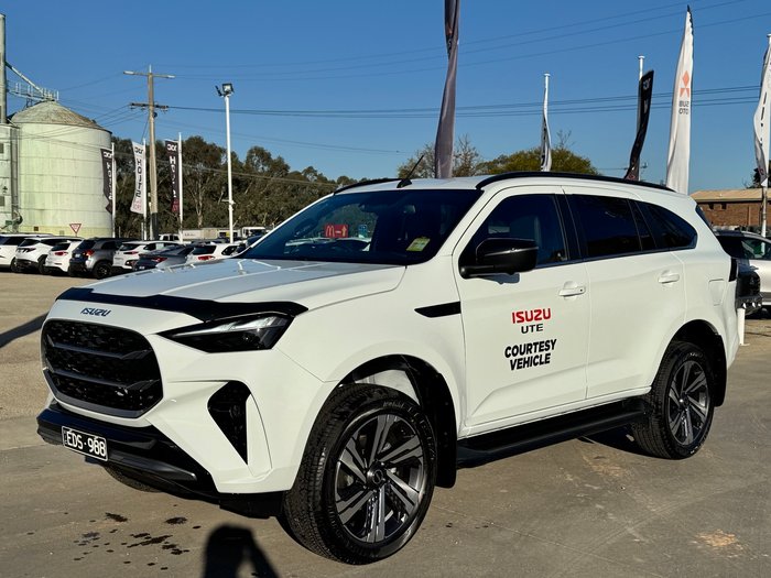 2026 ISUZU MU-X LS-T