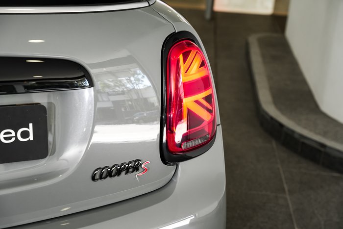 2022 MINI Hatch Cooper S Classic F55 LCI-2 GREY