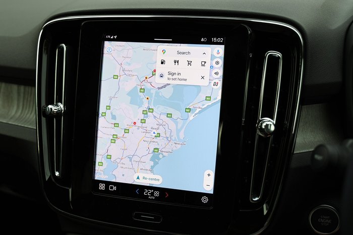 2024 Volvo XC40 Plus B4