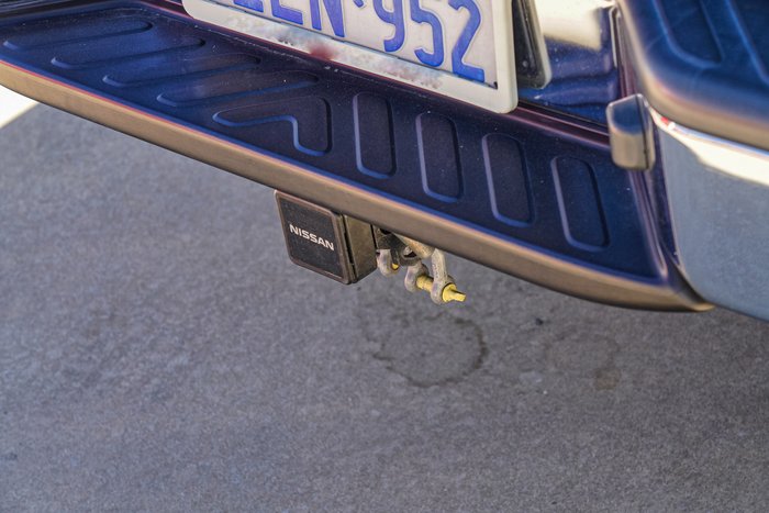 2014 Nissan Navara ST