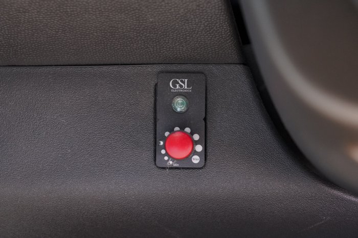 2014 Nissan Navara ST