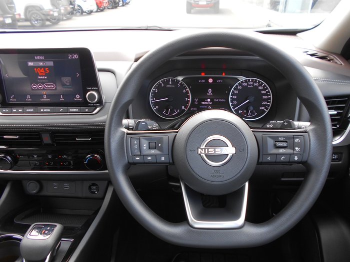 2025 Nissan X-TRAIL ST