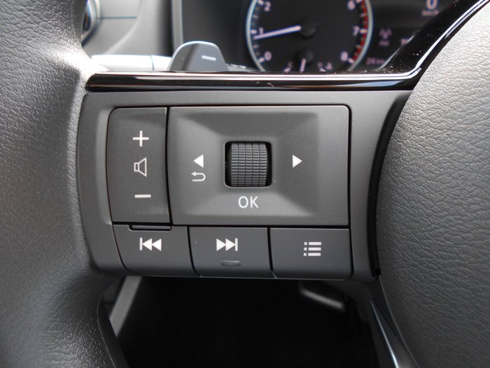 2025 Nissan X-TRAIL ST