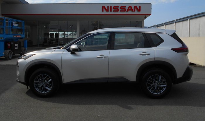 2025 Nissan X-TRAIL ST