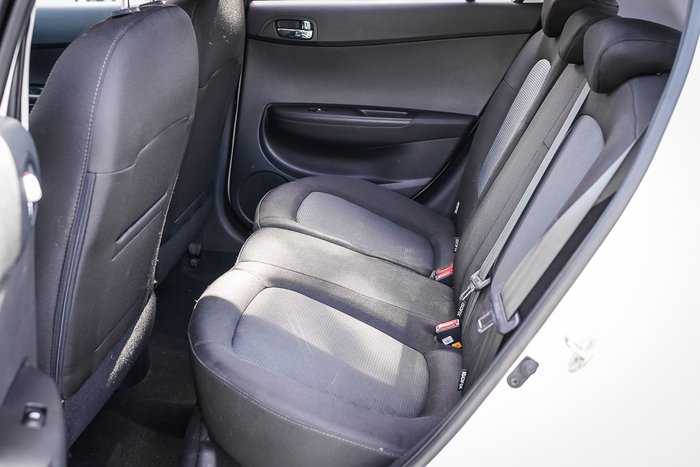 2015 HYUNDAI i20 ACTIVE