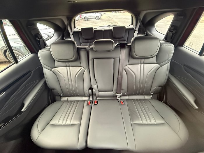 2026 Isuzu MU-X LS-T