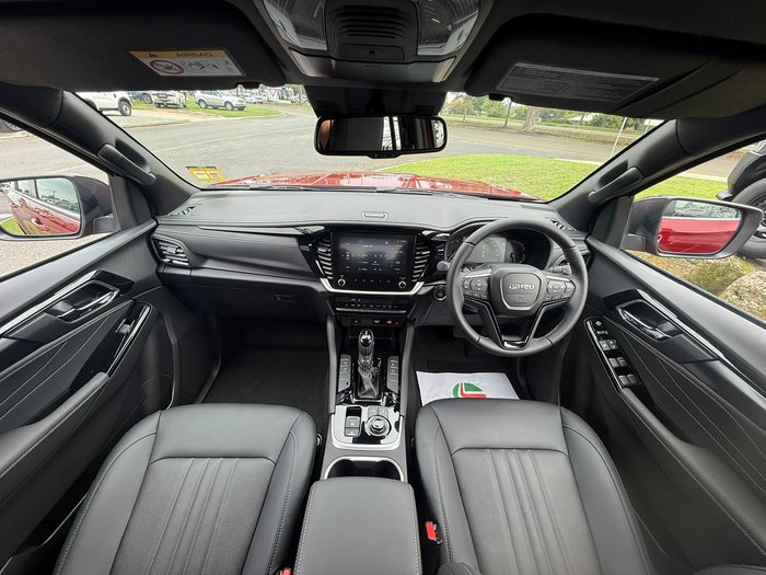 2026 Isuzu MU-X LS-T