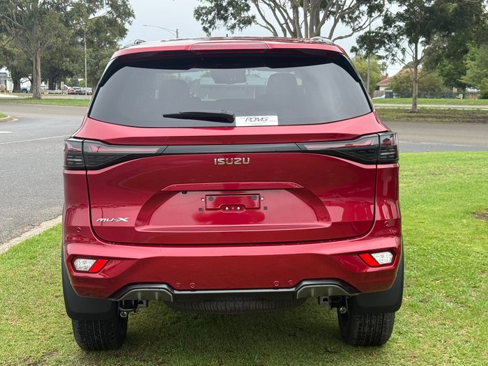 2026 Isuzu MU-X LS-T