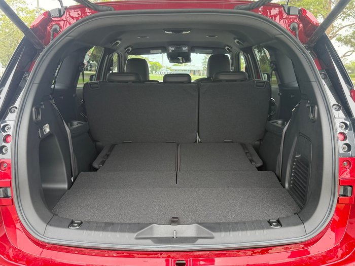 2026 Isuzu MU-X LS-T