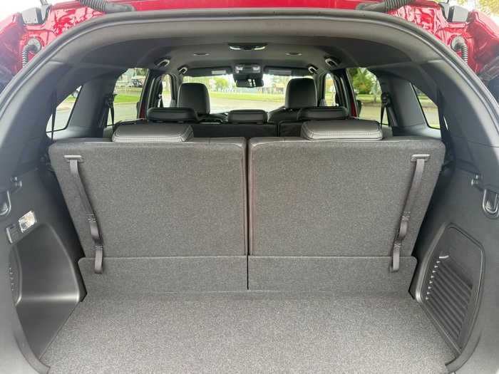 2026 Isuzu MU-X LS-T