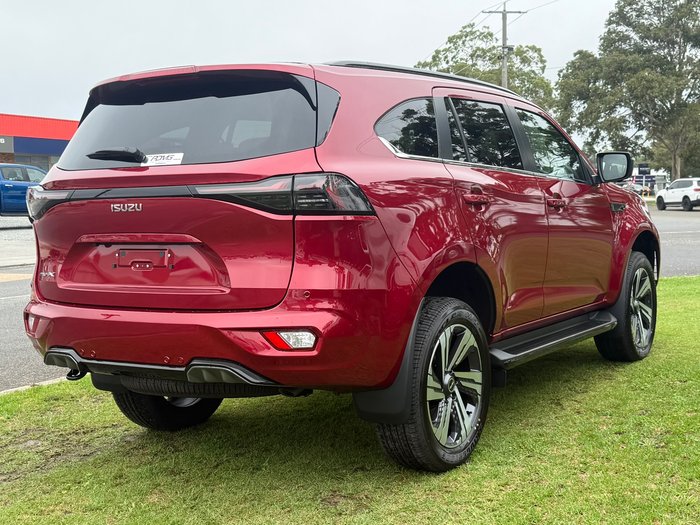 2026 Isuzu MU-X LS-T