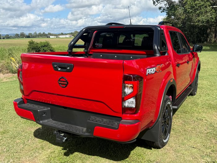 2025 NISSAN NP300 NAVARA PRO-4X