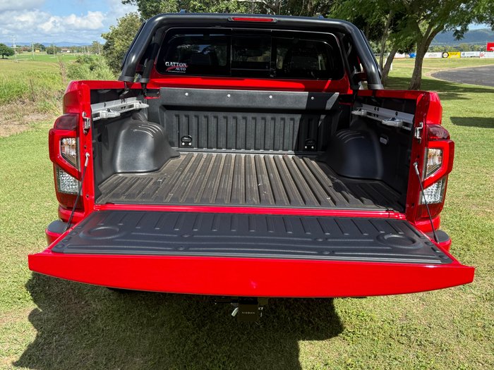 2025 NISSAN NP300 NAVARA PRO-4X