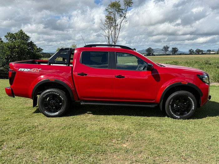 2025 NISSAN NP300 NAVARA