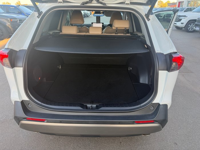 2024 Toyota Rav4 Hybrid Cruiser AWD White