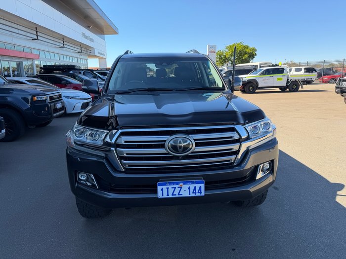 2020 Toyota LANDCRUISER