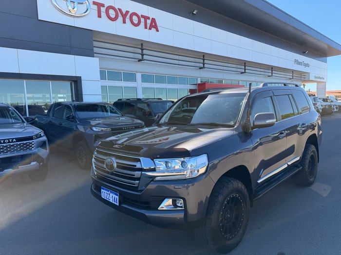 2020 Toyota LANDCRUISER