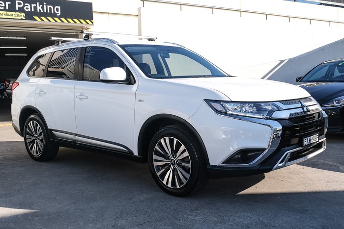 2018 Mitsubishi Outlander ES