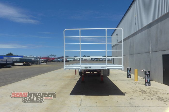 2017 Maxitrans 12 Pallet Flat Top A Trailer