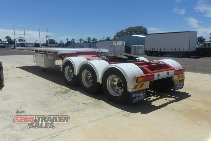 2017 Maxitrans 12 Pallet Flat Top A Trailer