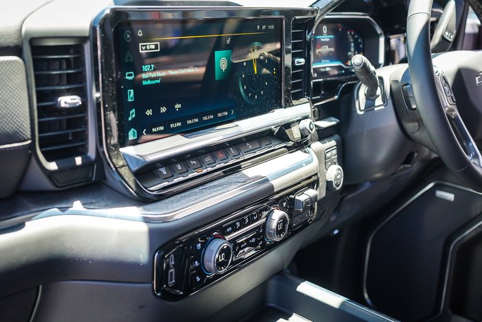 2025 Chevrolet Silverado