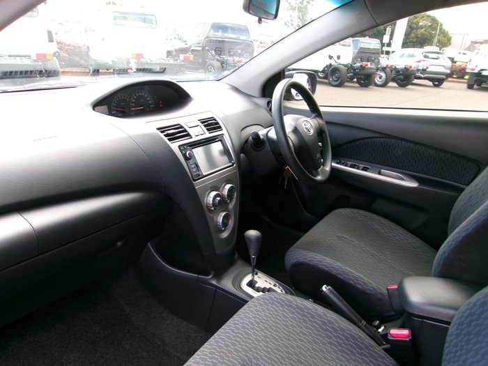 2015 TOYOTA YARIS YRX