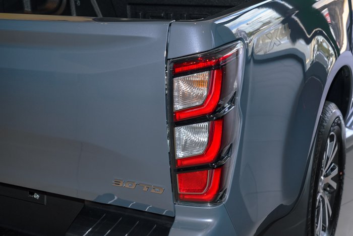 2025 Isuzu D-MAX LS-U