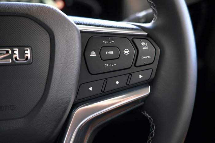 2025 Isuzu D-MAX LS-U