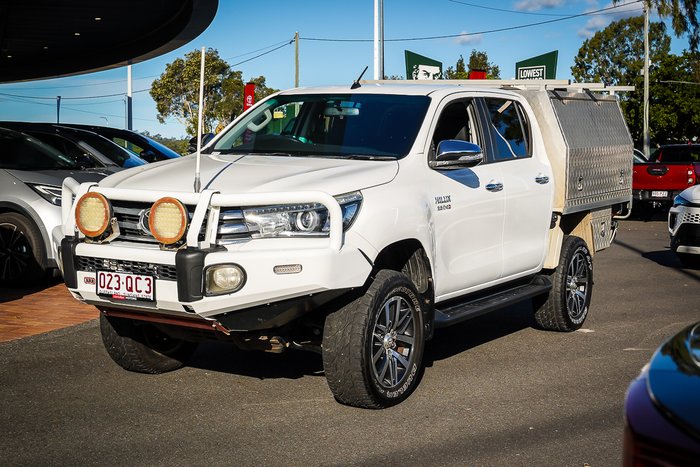2016 Toyota HILUX SR5