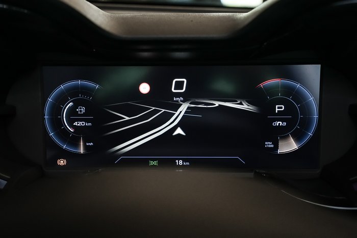 2025 Alfa Romeo Junior Ibrida