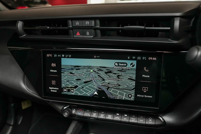 2025 Alfa Romeo Junior Ibrida