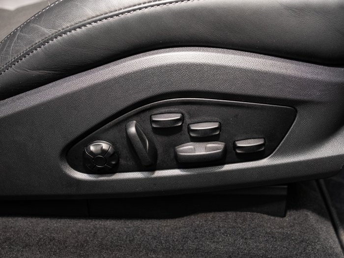 2024 Porsche Macan Turbo