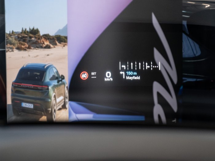 2024 Porsche Macan Turbo