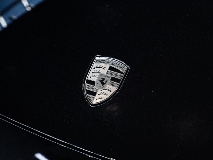 2024 Porsche Macan Turbo