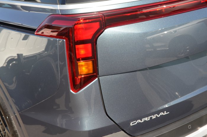 2026 Kia Carnival S