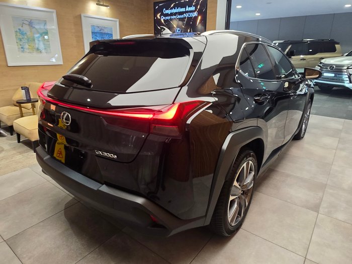 2023 Lexus UX300E Sports Luxury 71.4 kWh Li-ion batt Automatic SUV