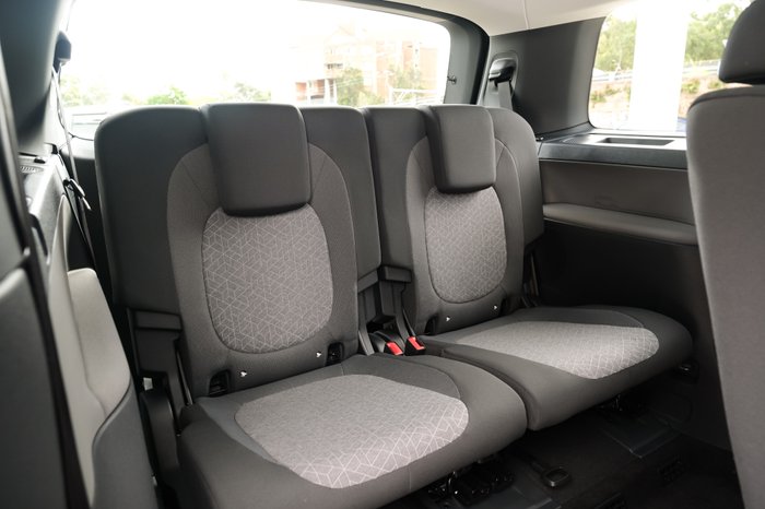 2025 Volkswagen ID. Buzz Pro BEV560