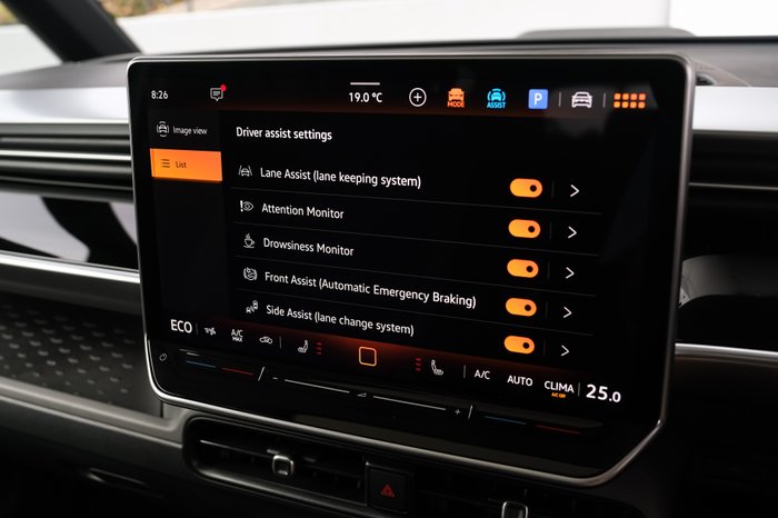 2025 Volkswagen ID. Buzz Pro BEV560